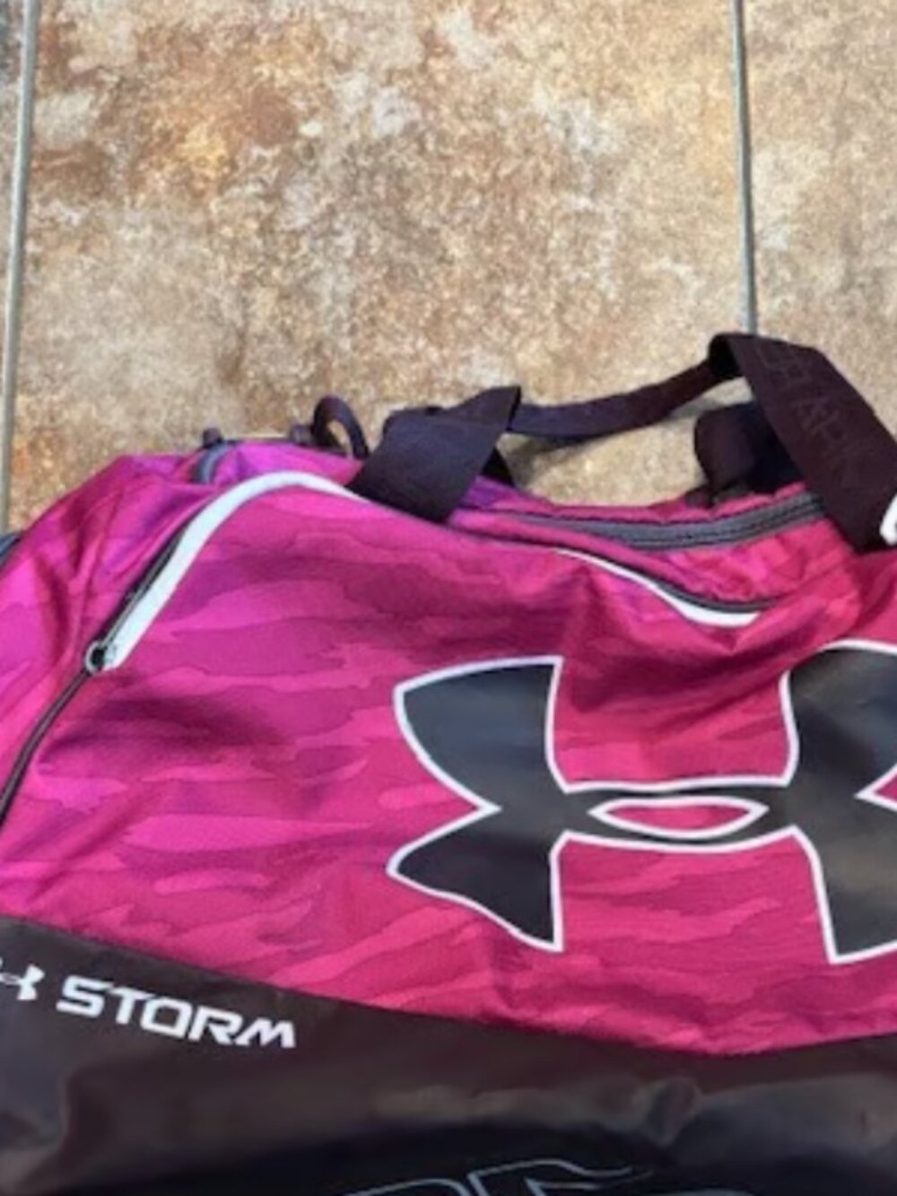 Under Armour Storm Duffle Bag **READ Description**